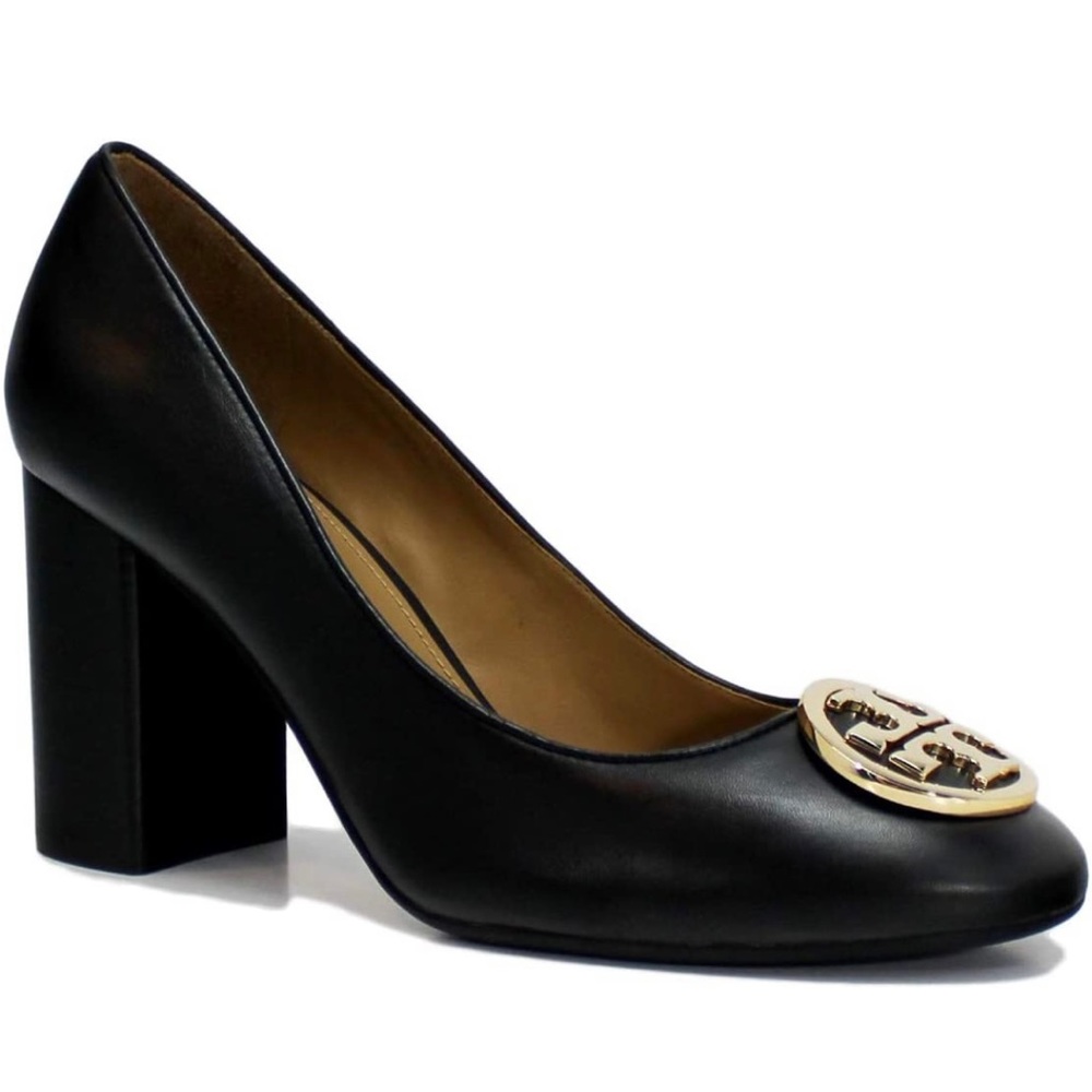 Brand new Tory Burch black pumps!